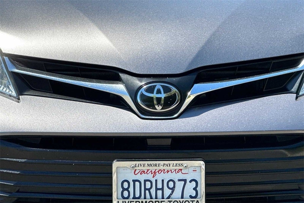 2018 Toyota Sienna LE 8 Passenger